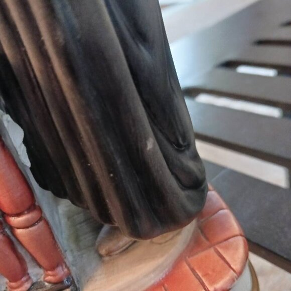 Capodimonte by Rory La Medea Hand Painted Lawyer Barrister with Boots and Gun - Picture 7 of 11